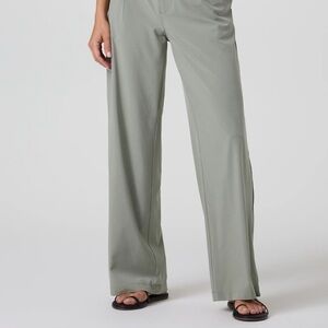 Vuori Villa Trouser Large/Short - NWT